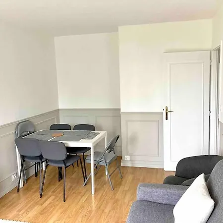 Apartmán Le Daumesnil + Balcon 2br 4/6peoples *